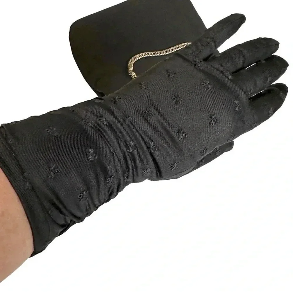 Vintage Handbag and Gloves Set OS Black Velvet‎ Gold Chain Kiss Lock Embroidered
